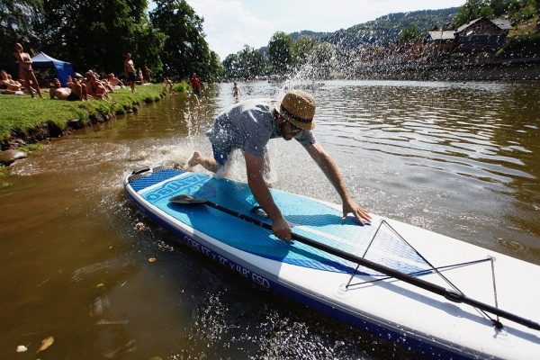 Pujcovna paddleboardu SUNDISK family_Zluta plovarna